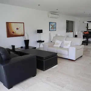 Villa Dos Salgados, 5bdr, Front, Near Salgados Golf Club, Guia (Faro)