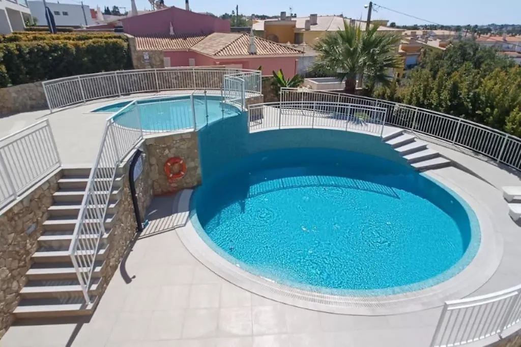 Maison Avec Piscine Et Jacuzzi Guia  Holiday home